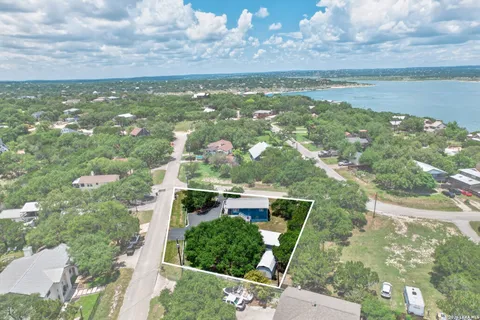 $429,000 | 1215 Stagecoach Drive, Canyon Lake, TX 78133