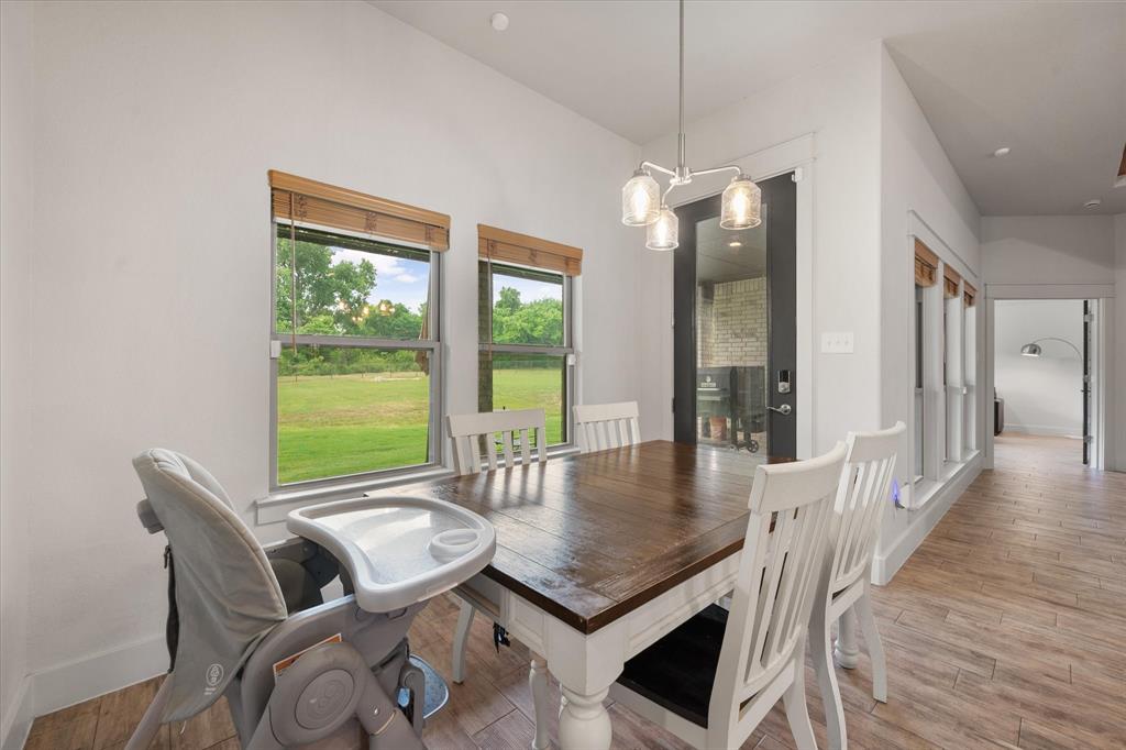 1052 Kessler Road Weatherford, TX 76087 - Photo 11 of 40