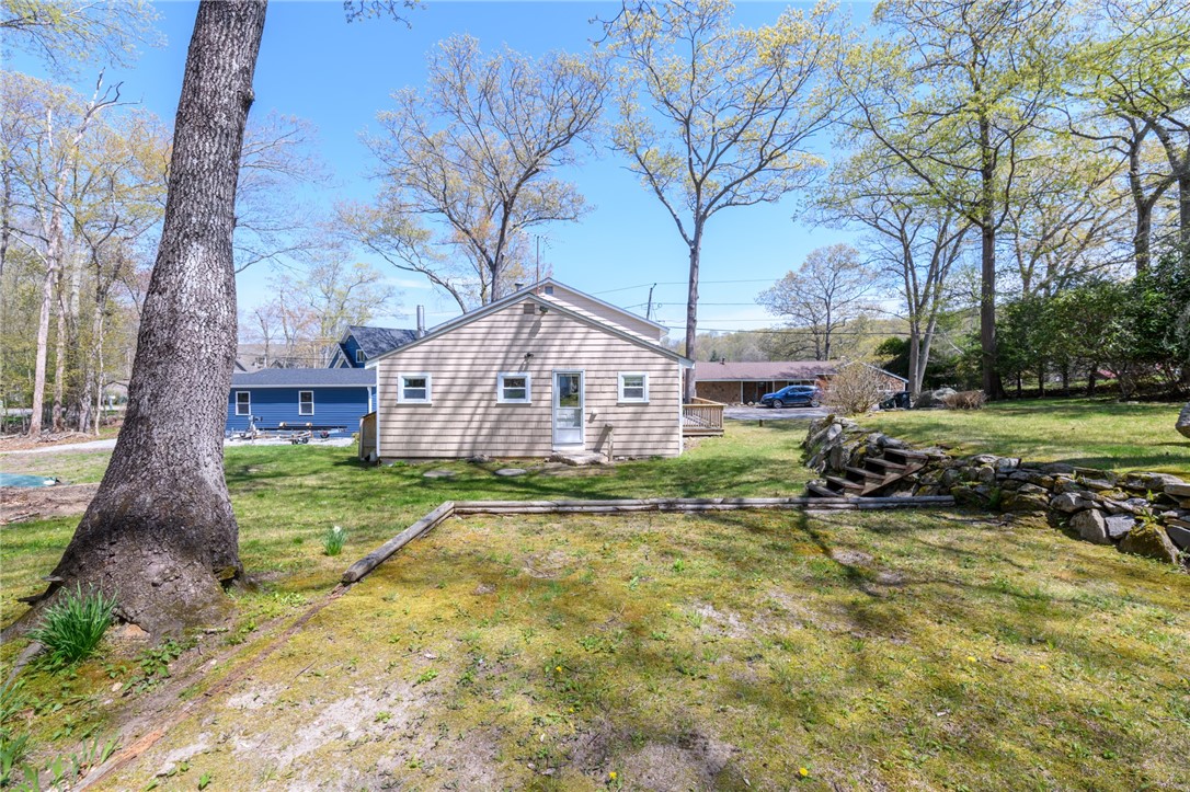 281 Richardson Road Coventry, RI 02816 - Photo 20 of 26