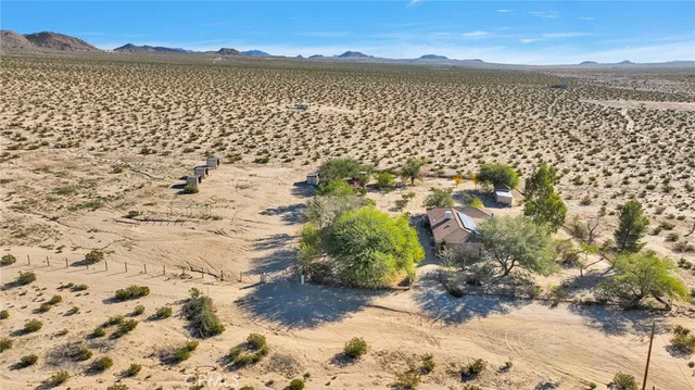 $409,900 | 38744 East End Road, Lucerne Valley, CA 92356