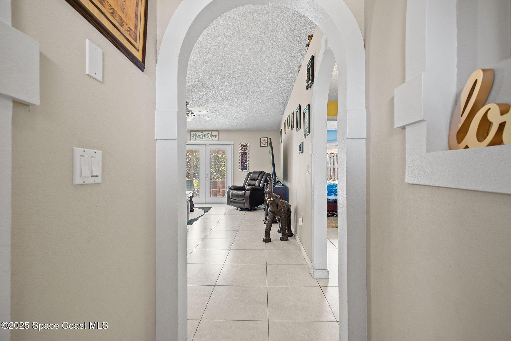 2977 Sebastian Lane Melbourne, FL 32935 - Photo 4 of 26 a view of living room
