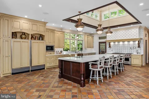 $3,000,000 | 205 East Central Avenue, Moorestown, NJ 08057
