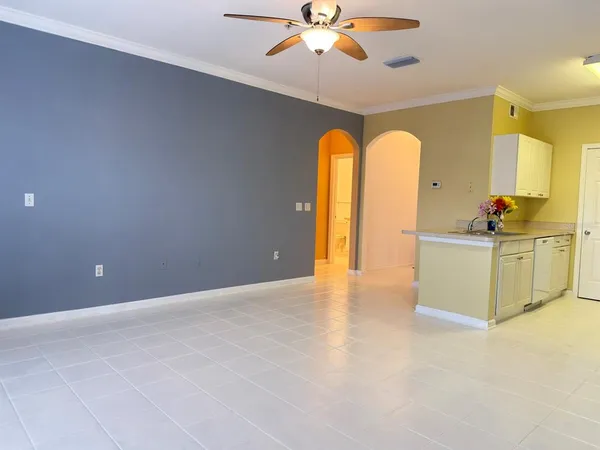 $1,995 | 1216 South Missouri Avenue, Unit 120, Clearwater, FL 33756