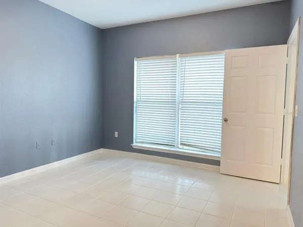 $1,950 | 1216 South Missouri Avenue, Unit 120, Clearwater, FL 33756