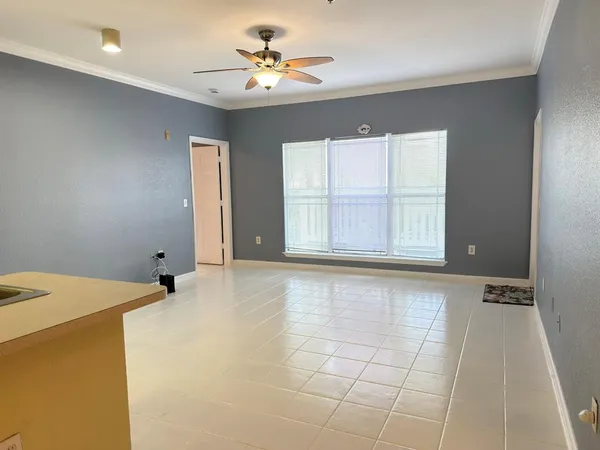 $1,950 | 1216 South Missouri Avenue, Unit 120, Clearwater, FL 33756