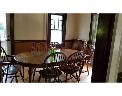 27 Mountainview Street Springfield, MA 01108 - Photo 7 of 20