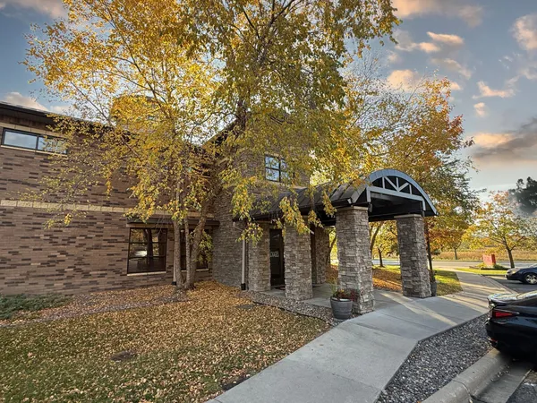 $227,500 | 13560 Technology Dr., Unit 1218, Eden Prairie, MN 55344