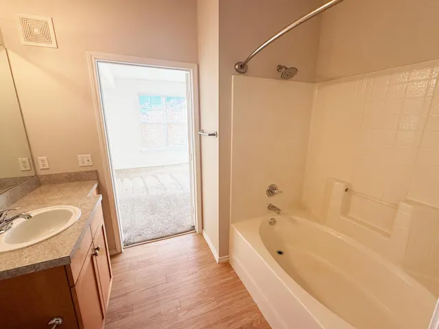 $227,500 | 13560 Technology Dr., Unit 1218, Eden Prairie, MN 55344