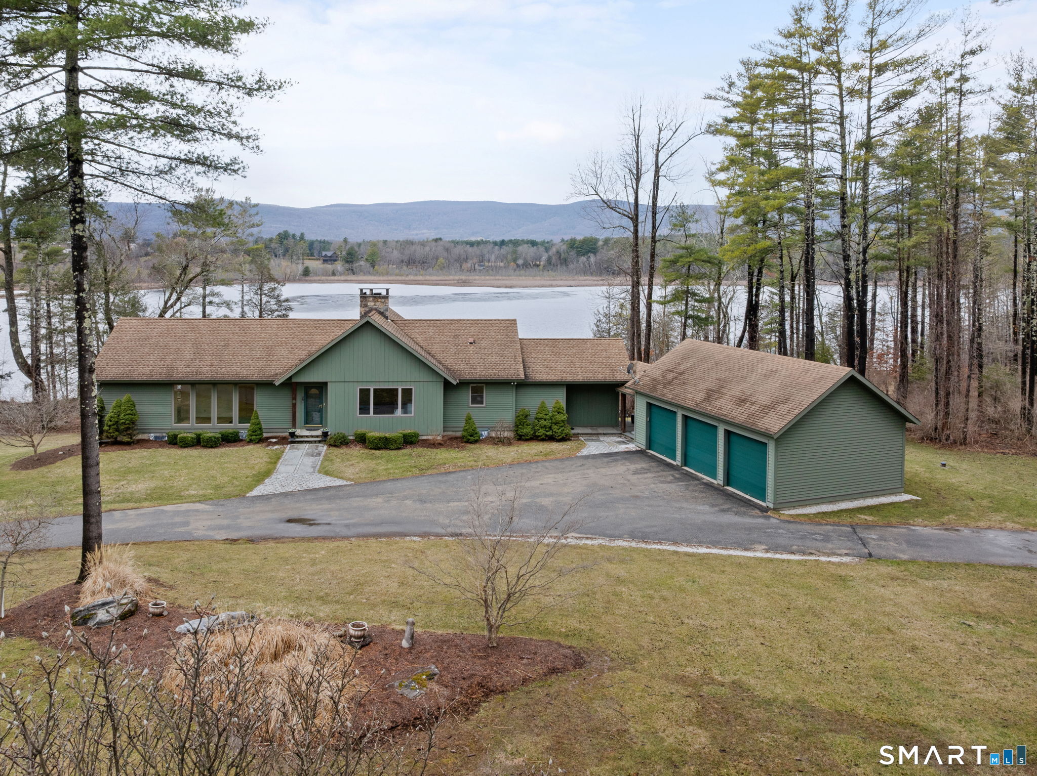 99 Washinee Heights Road Salisbury, CT 06068 - Photo 2 of 34