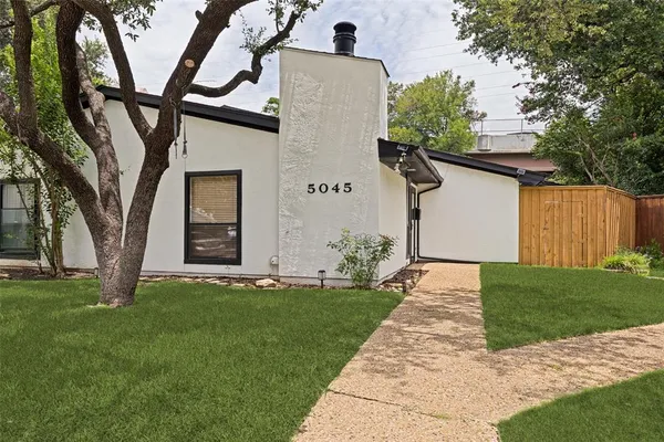 $2,950 | 5045 Thunder Road, Dallas, TX 75244