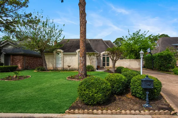 $485,000 | 1450 Trace Drive, Houston, TX 77077