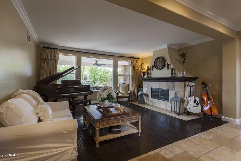6807 Blue Ridge Way Moorpark, CA 93021 - Photo 7 of 65 BlueRidge_Low-5