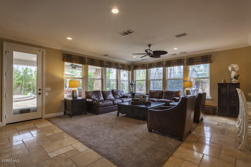 6807 Blue Ridge Way Moorpark, CA 93021 - Photo 10 of 65 BlueRidge_Low-11