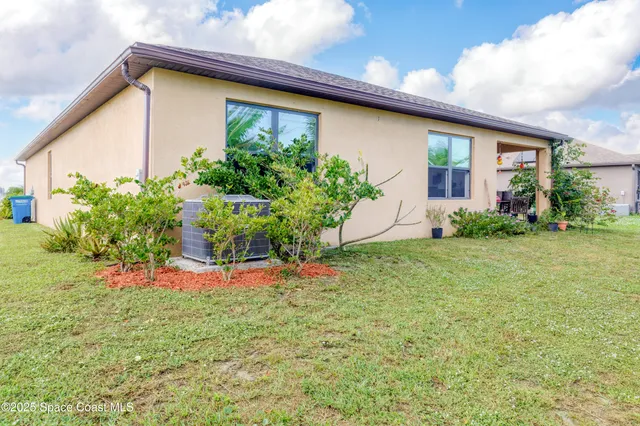 $360,000 | 7339 Tourmaline Drive, Grant-Valkaria, FL 32949