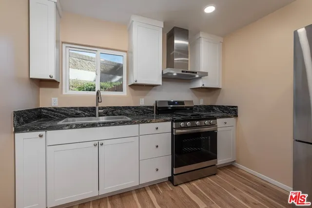 $2,250 | 12015 Califa Street, Valley Village, CA 91607