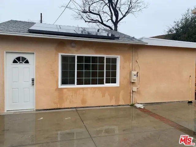 $2,250 | 12015 Califa Street, Valley Village, CA 91607