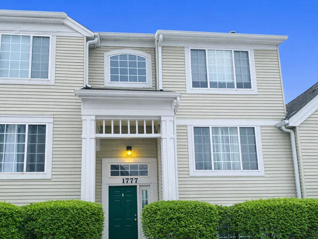 $2,500 | 1777 Concord Drive, Glendale Heights, IL 60139