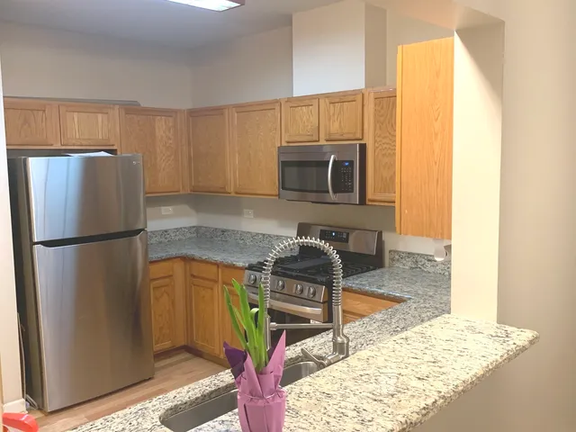 $2,500 | 1777 Concord Drive, Glendale Heights, IL 60139