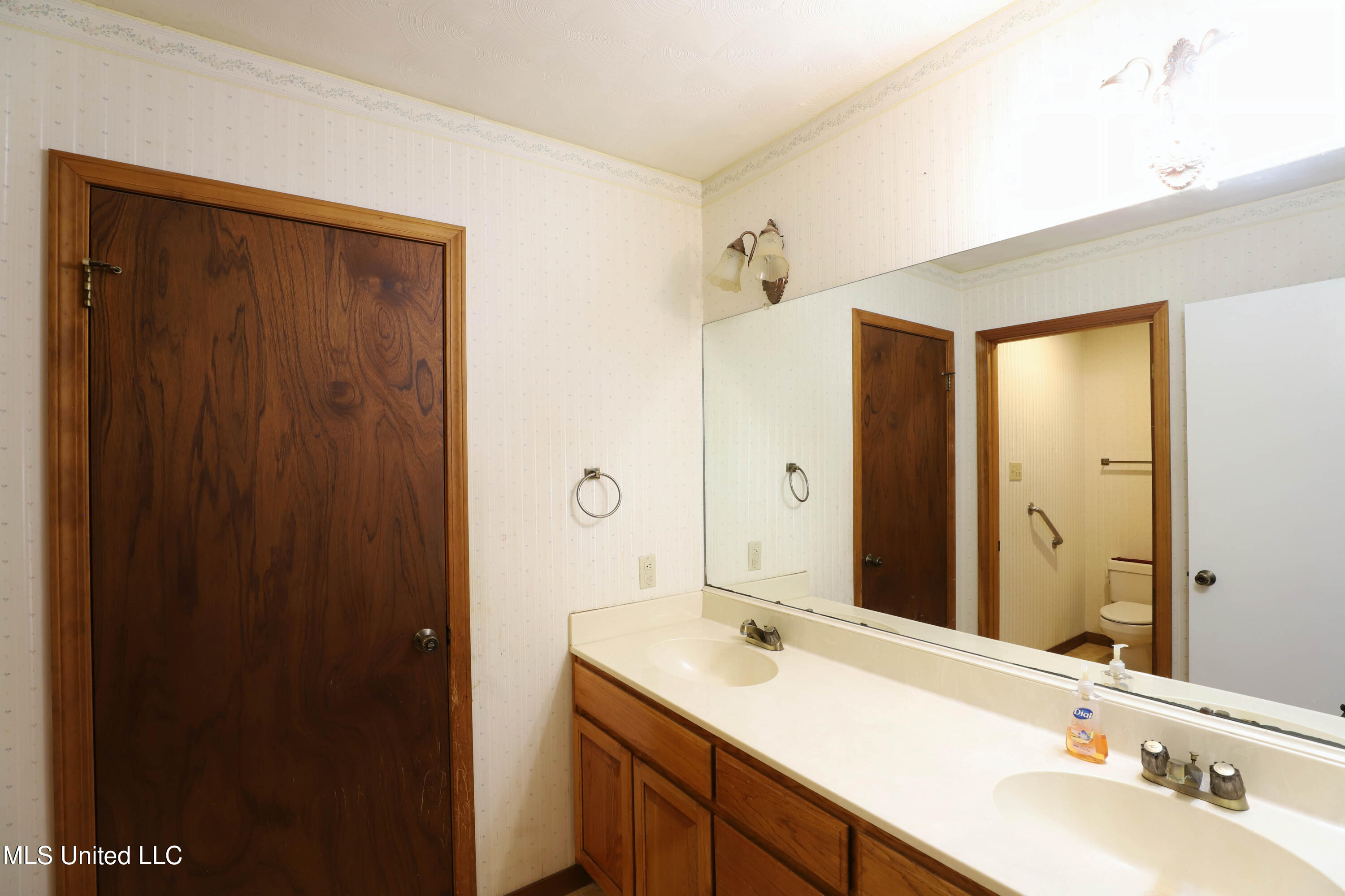 18165 Rouse Road Saucier, MS 39574 - Photo 17 of 29 Bathroom