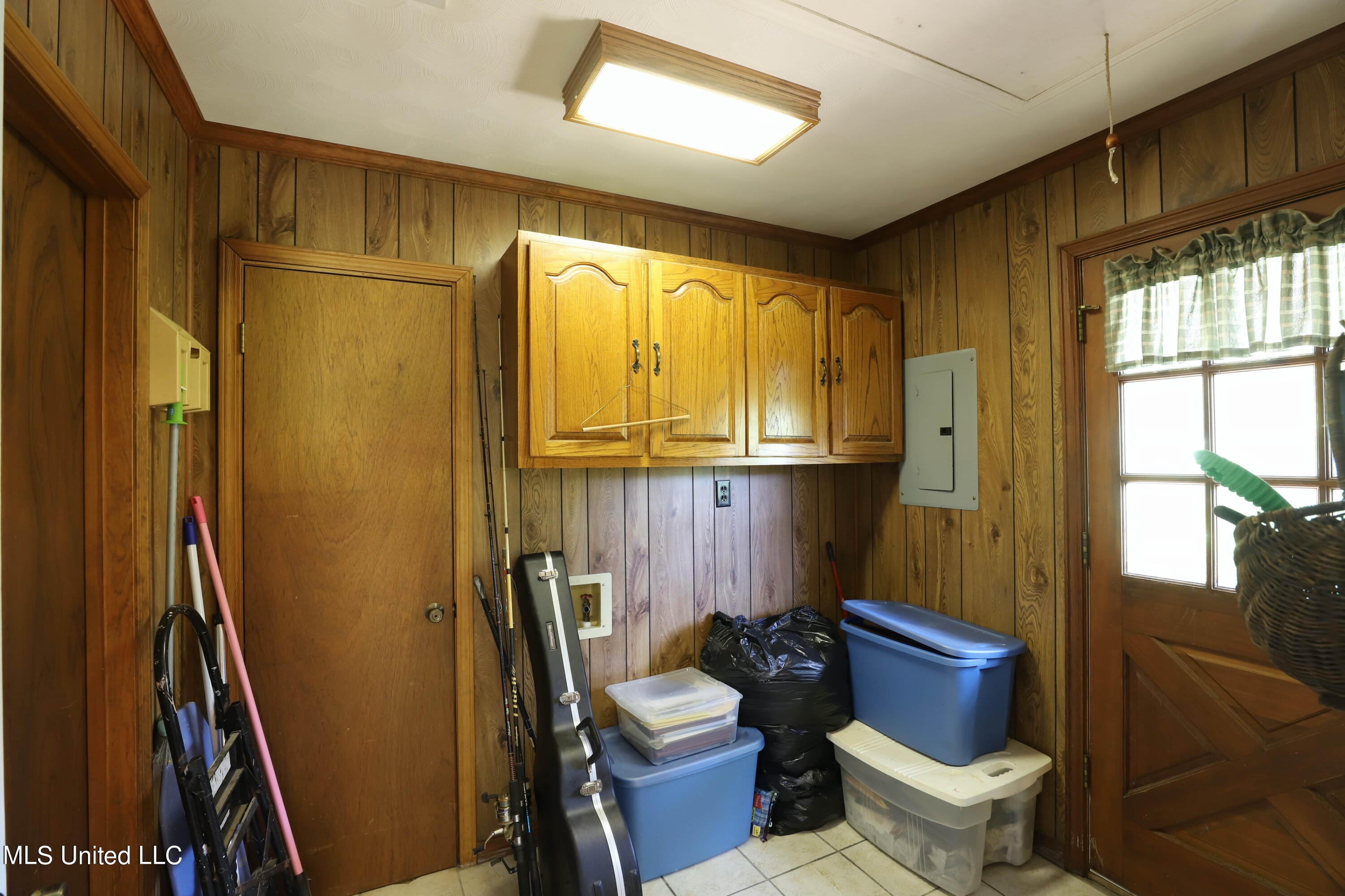18165 Rouse Road Saucier, MS 39574 - Photo 18 of 29 Laundry