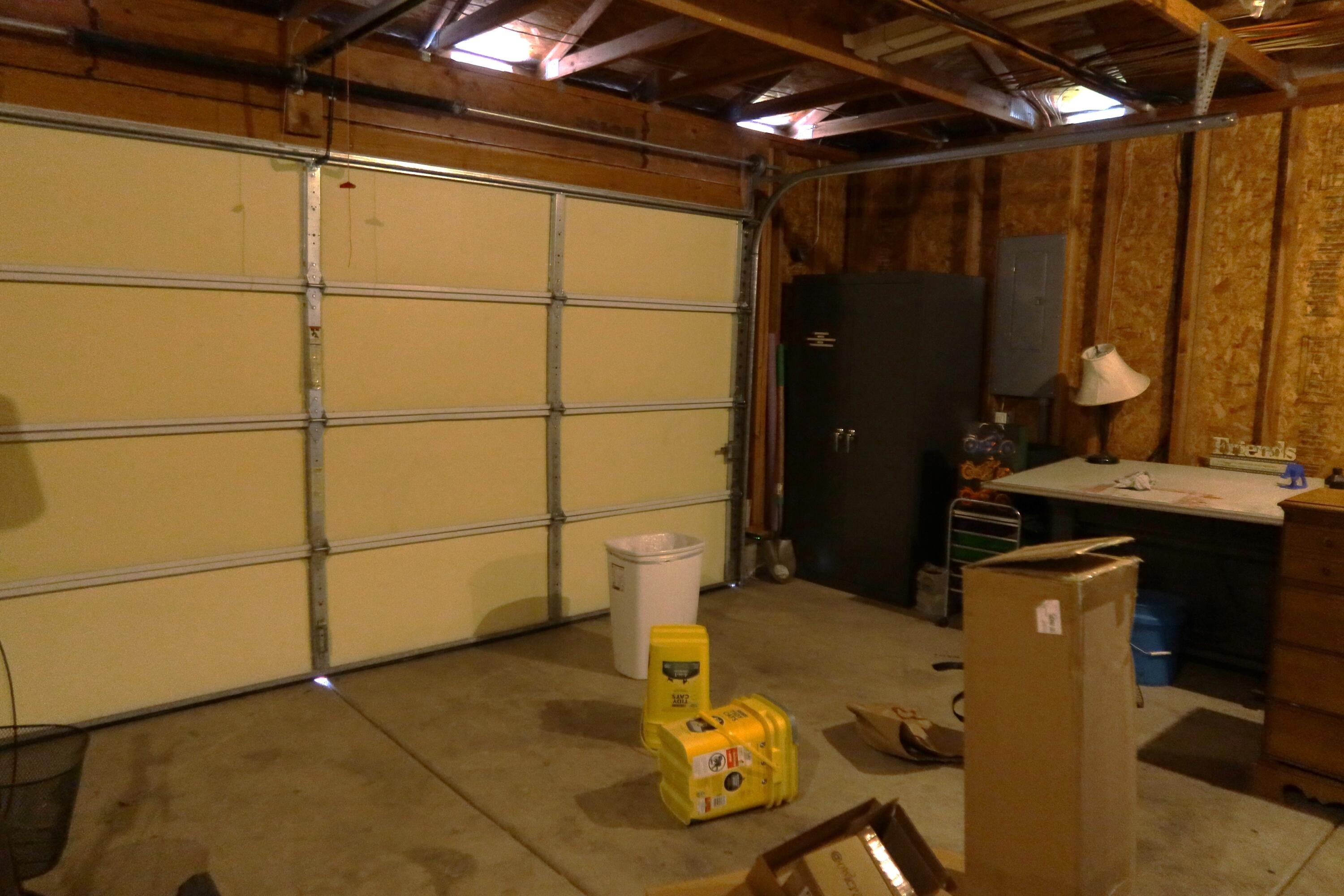 348 Sandi Way Eagle Point, OR 97524 - Photo 15 of 19 Garage