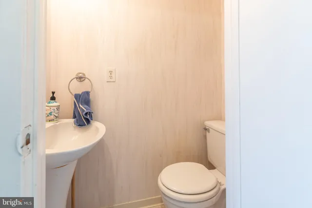 $500,000 | 11000 Coastal Highway, Unit 2004, Ocean City, MD 21842