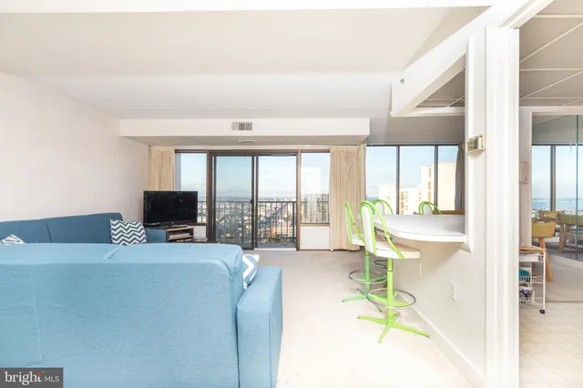 $500,000 | 11000 Coastal Highway, Unit 2004, Ocean City, MD 21842