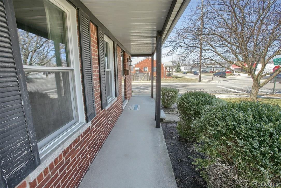 15006 Stephens Road Eastpointe, MI 48021 - Photo 3 of 25 Front_Porch.jpg