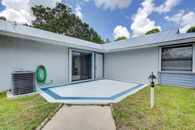 $2,000 | 2906 Southwest Port St Lucie Boulevard, Port St. Lucie, FL 34953