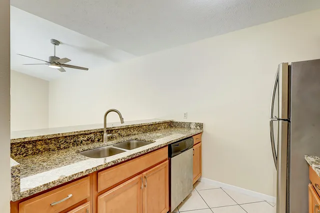 $2,000 | 2906 Southwest Port St Lucie Boulevard, Port St. Lucie, FL 34953