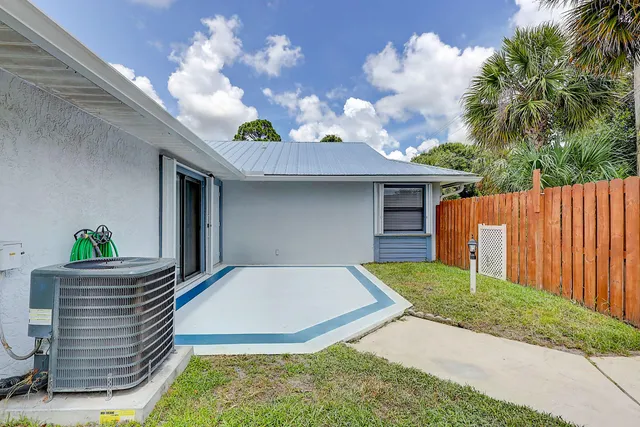 $2,000 | 2906 Southwest Port St Lucie Boulevard, Port St. Lucie, FL 34953