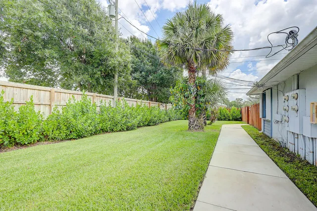 $2,000 | 2906 Southwest Port St Lucie Boulevard, Port St. Lucie, FL 34953