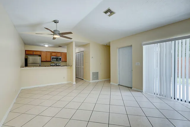 $2,000 | 2906 Southwest Port St Lucie Boulevard, Port St. Lucie, FL 34953