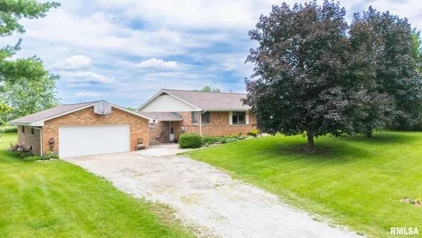 $240,000 | 103 Fandel Lane, Metamora, IL 61548