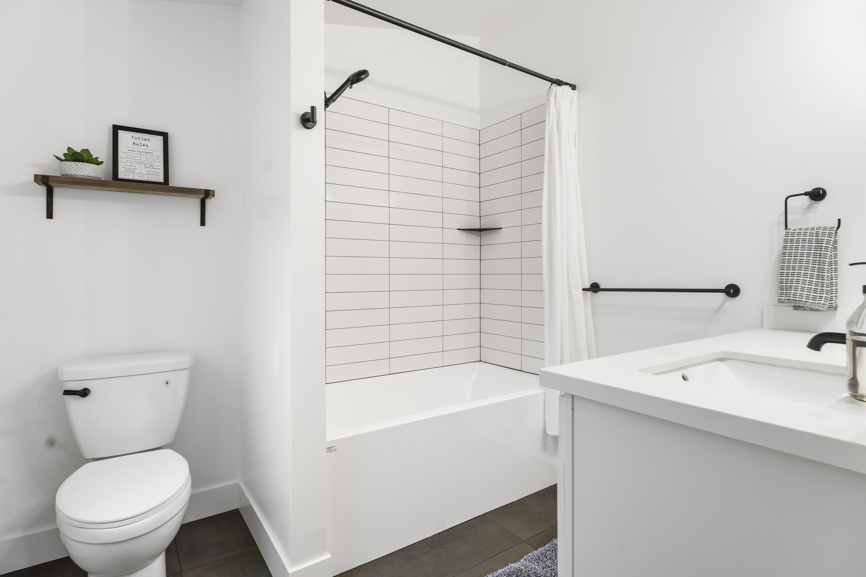 17133 Norwalk Road Bend, OR 97707 - Photo 32 of 58 25-Bathroom