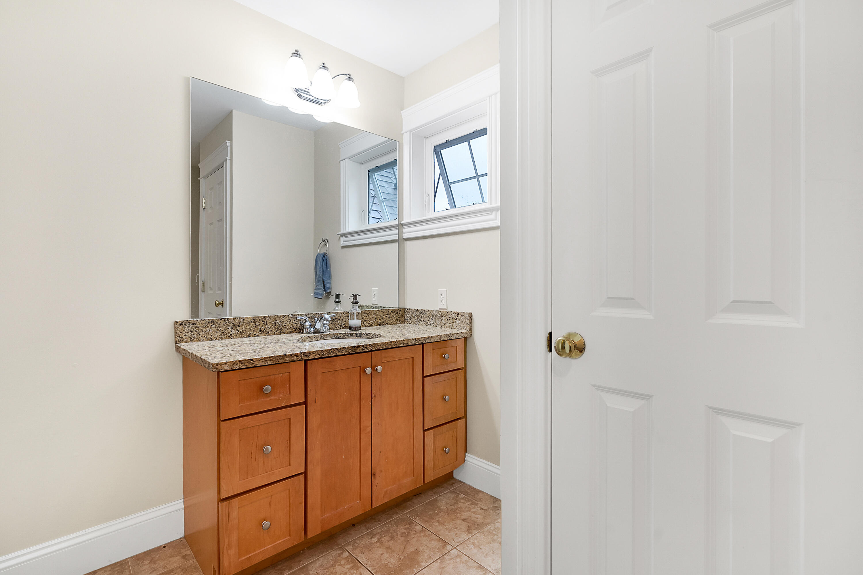 145 Ridge Road, Unit 145 Portland, ME 04103 - Photo 22 of 37 145Ridge-19