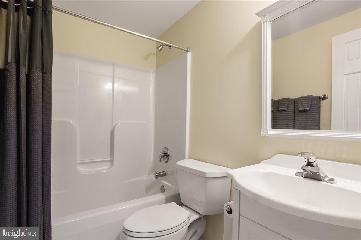 7610 Bear Wallow Road Warrenton, VA 20186 - Photo 35 of 44 Lower Level Bath