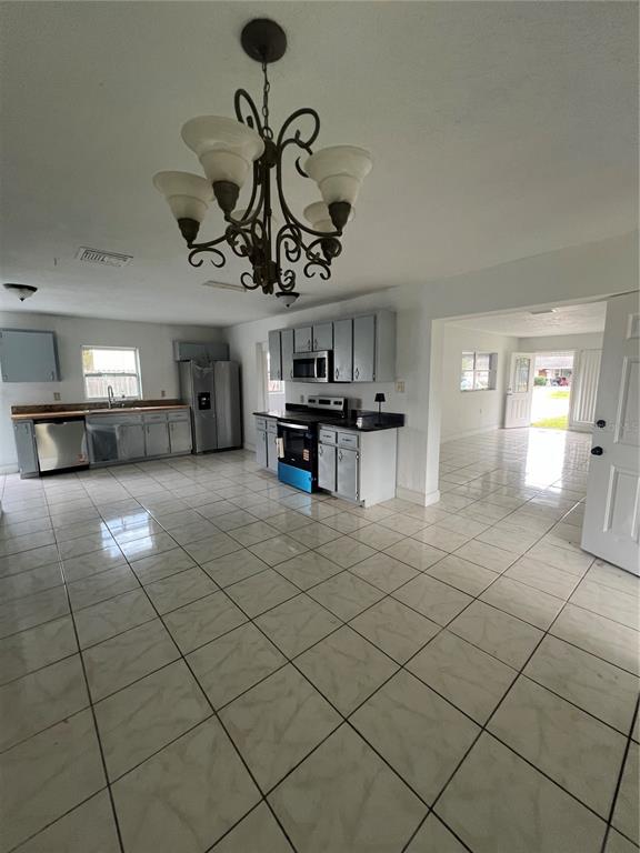 14405 Daring Avenue Orlando, FL 32826 - Photo 4 of 12