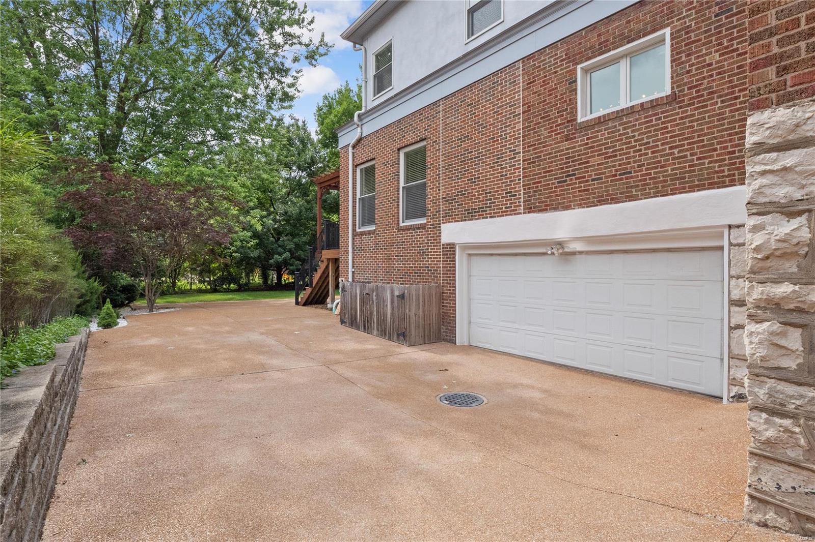 49 Ridgemoor Drive Clayton, MO 63105 - Photo 29 of 34