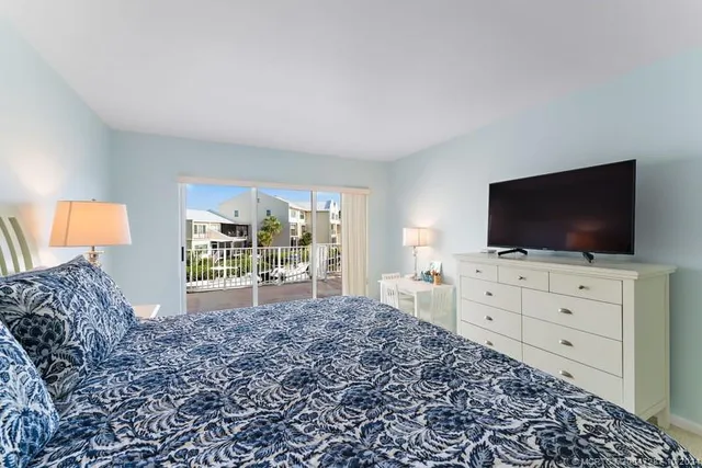 $3,500 | 3901 Southeast St Lucie Boulevard, Unit 28, Stuart, FL 34997