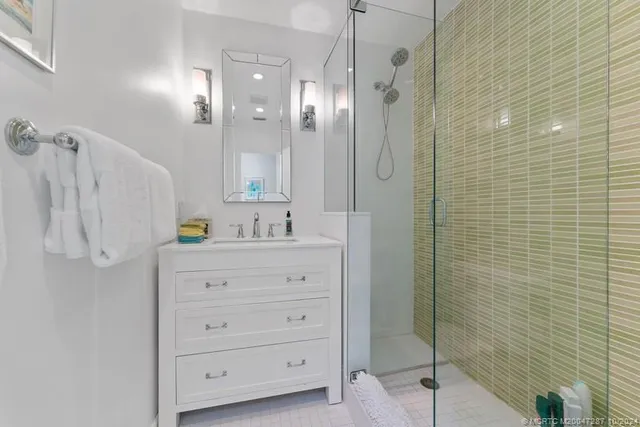 $3,500 | 3901 Southeast St Lucie Boulevard, Unit 28, Stuart, FL 34997