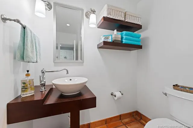 $3,500 | 3901 Southeast St Lucie Boulevard, Unit 28, Stuart, FL 34997