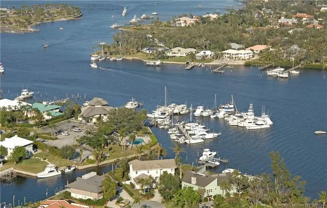 $3,500 | 3901 Southeast St Lucie Boulevard, Unit 28, Stuart, FL 34997