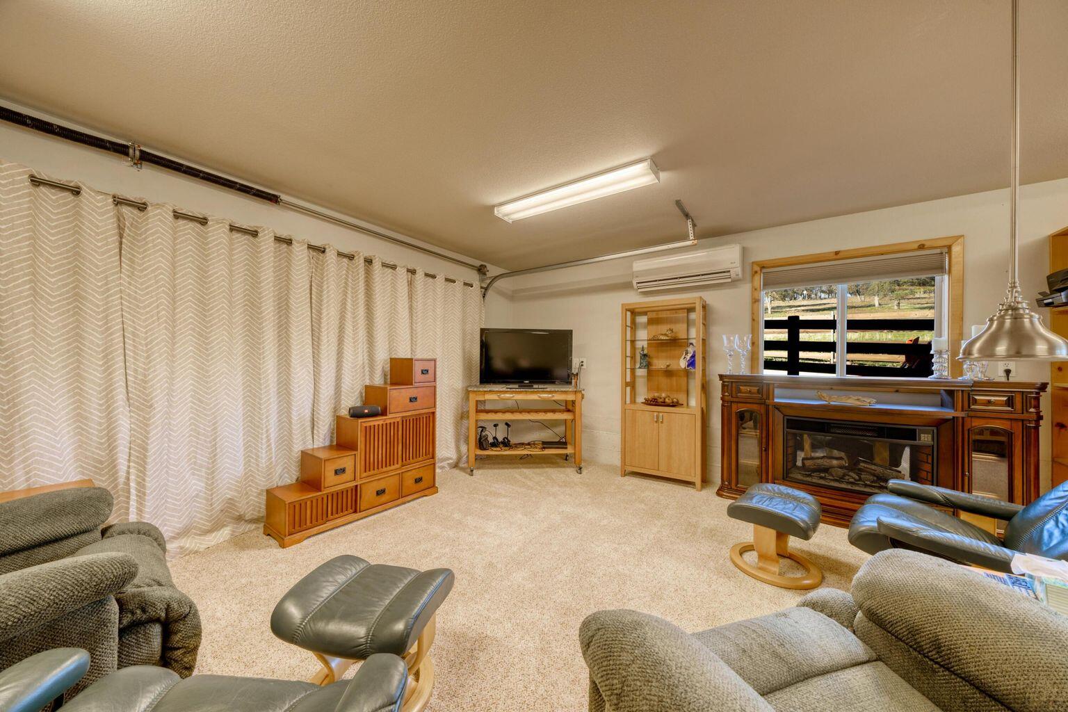 24470 Dersch Road Shingletown, CA 96088 - Photo 37 of 83 Inside Guest House