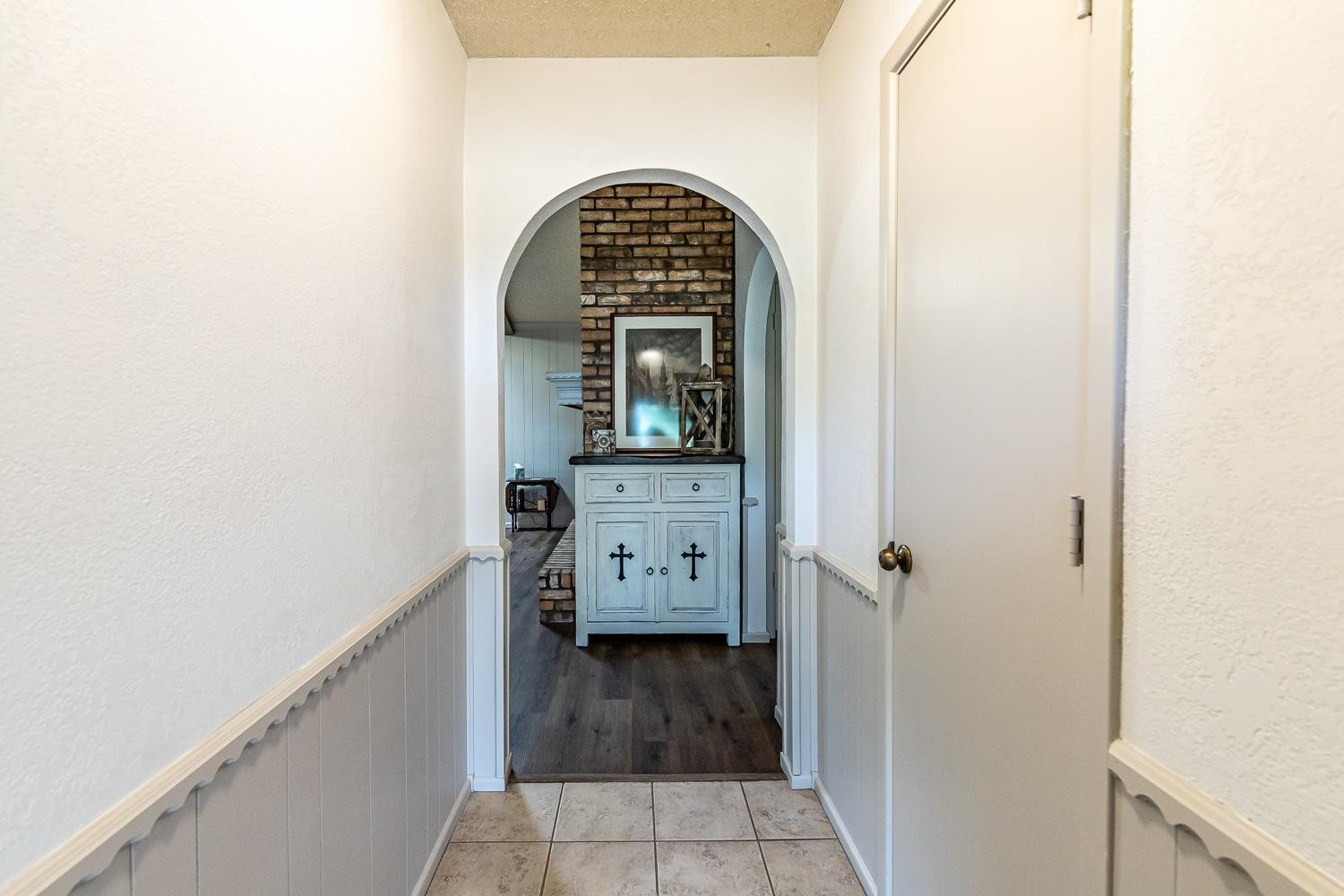 4602 63rd Street Lubbock, TX 79414 - Photo 6 of 37 a view of entryway with bathroom
