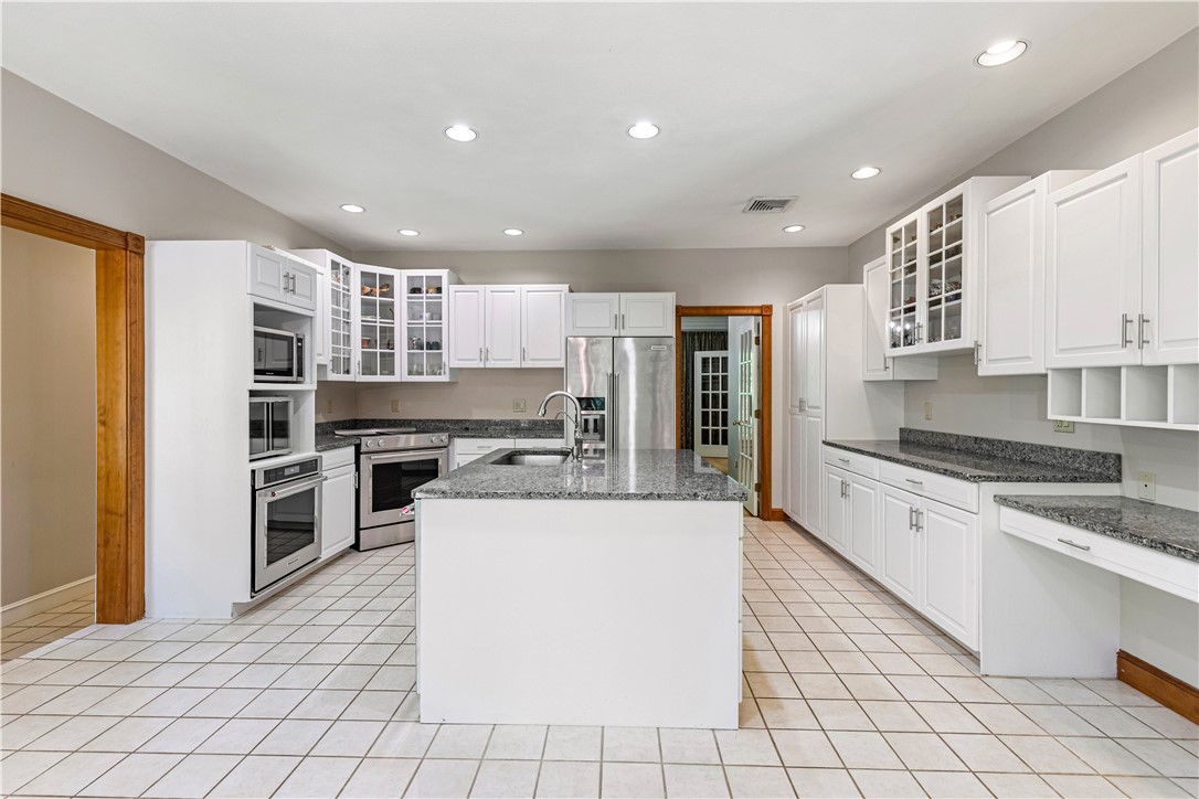7 Kings Row Cumberland, RI 02864 - Photo 27 of 50
