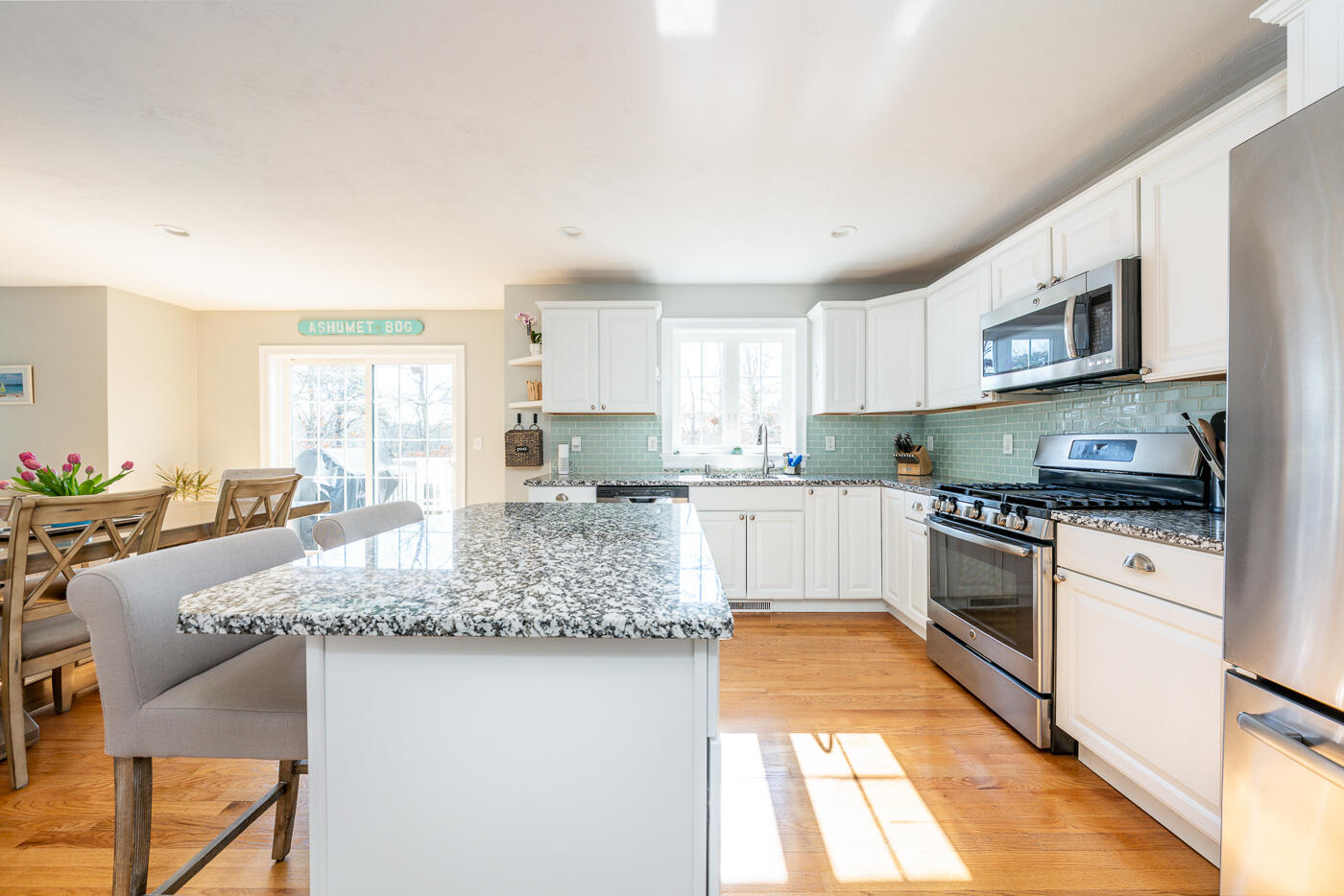 137 Falmouth-Sandwich Road Mashpee, MA 02649 - Photo 13 of 59 kitchen3