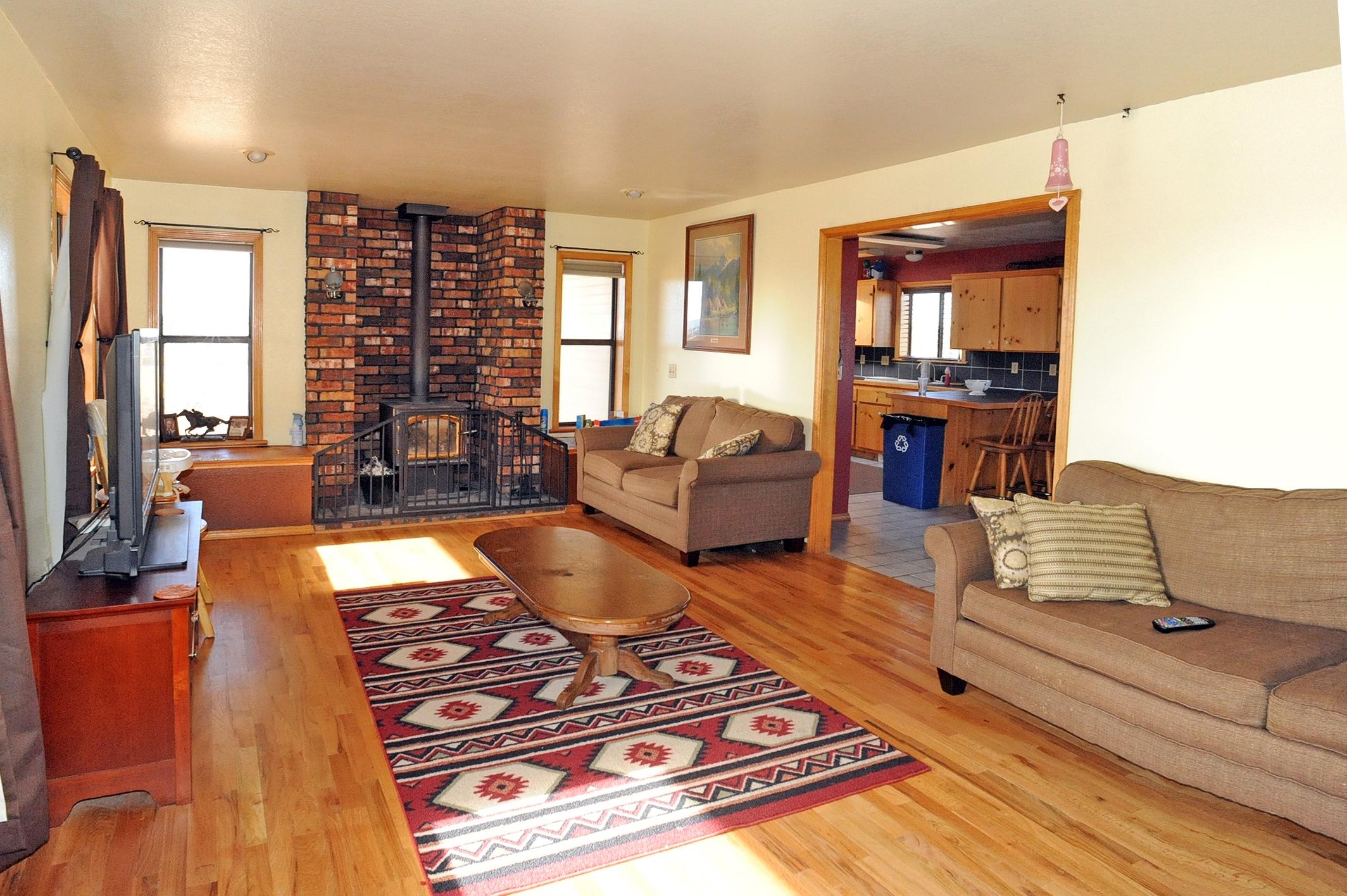 13010 Red Mountain Road Flagstaff, AZ 86004 - Photo 3 of 29 Living Room