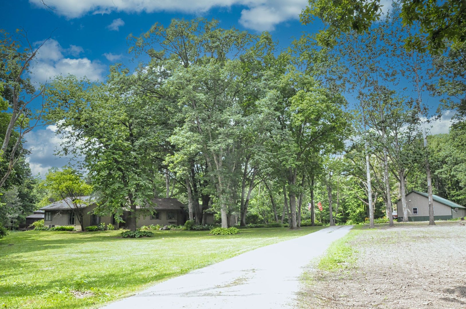 2048 North 3650th Road Serena, IL 60549 - Photo 3 of 82