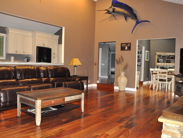 2048 North 3650th Road Serena, IL 60549 - Photo 21 of 82 a living room with furniture and wooden floor